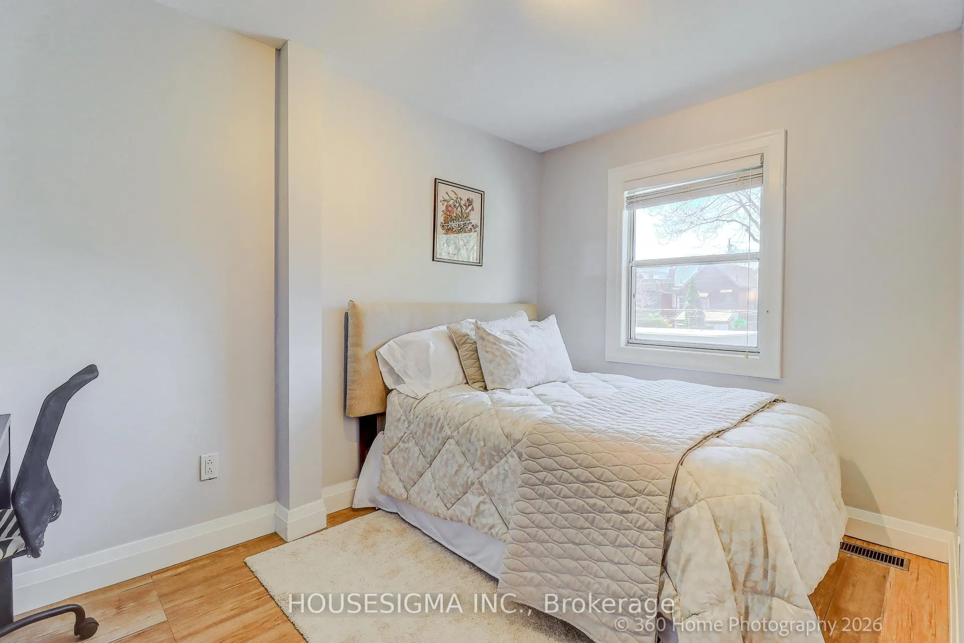 Photo 18 of 82 Redwood Avenue, Toronto, Greenwood-Coxwell — HOMEH