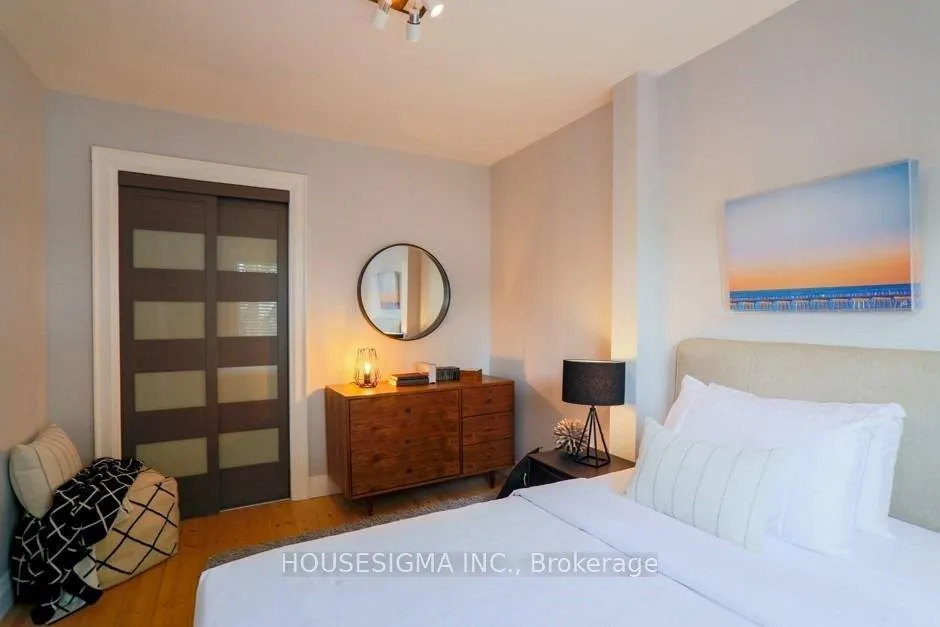 Photo 19 of 82 Redwood Avenue, Toronto, Greenwood-Coxwell — HOMEH