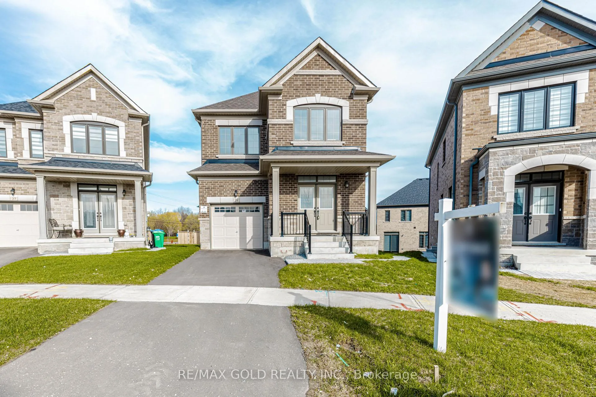 Front of 25 Sapwood Crescent