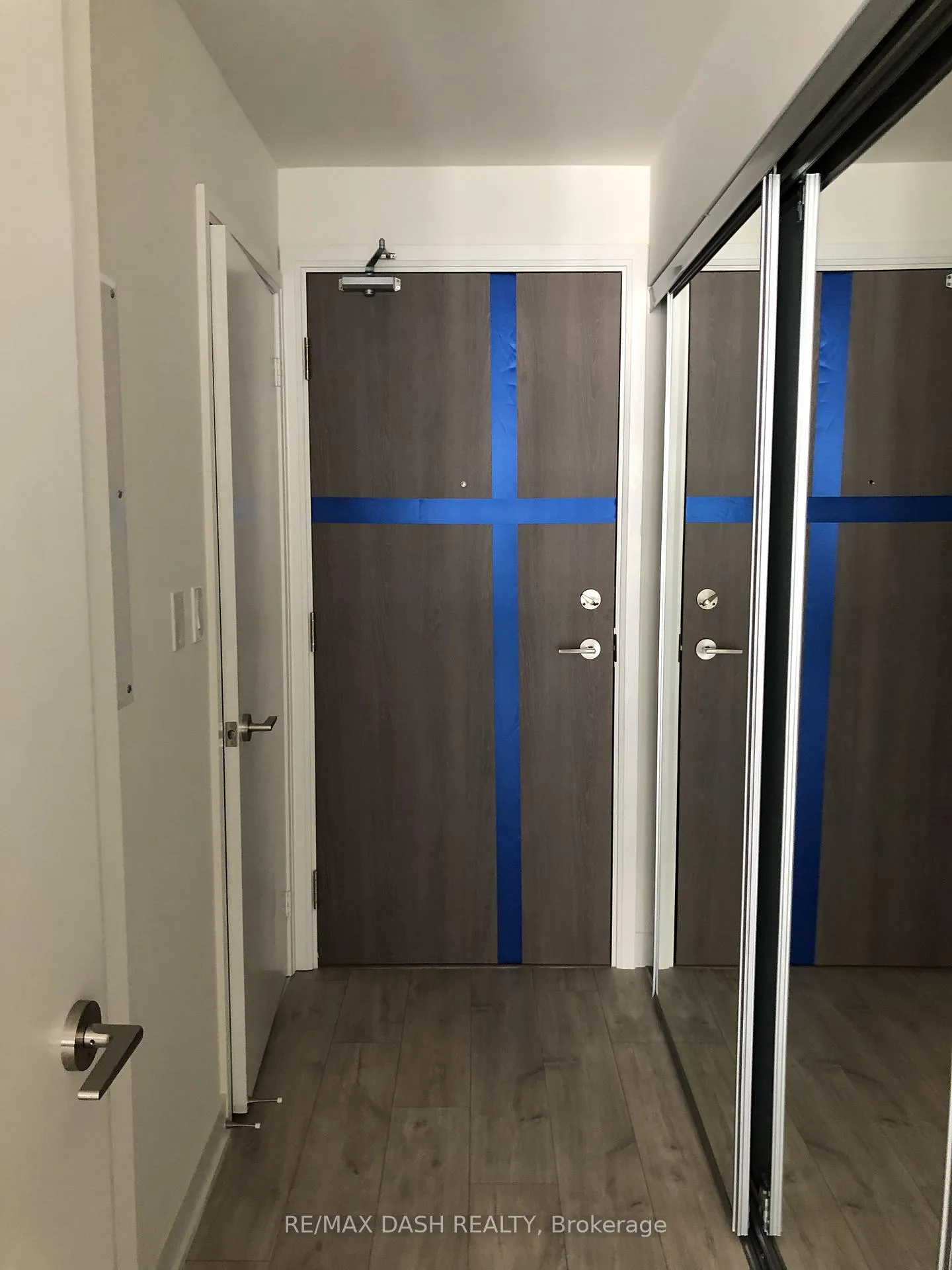 Photo 5 of Unit 1511E, 576 Front Street W, Toronto, Waterfront Communities — HOMEH
