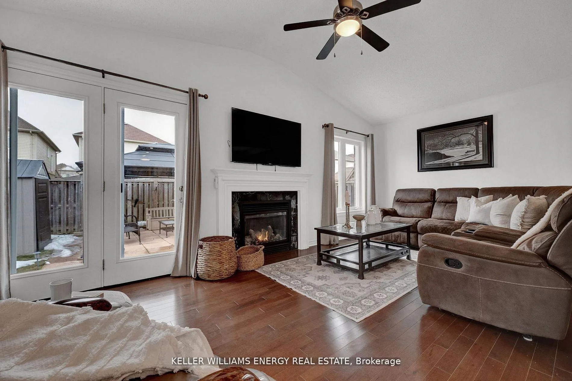 Photo 3 of 1379 Wadebridge Crescent, Oshawa, Eastdale — HOMEH
