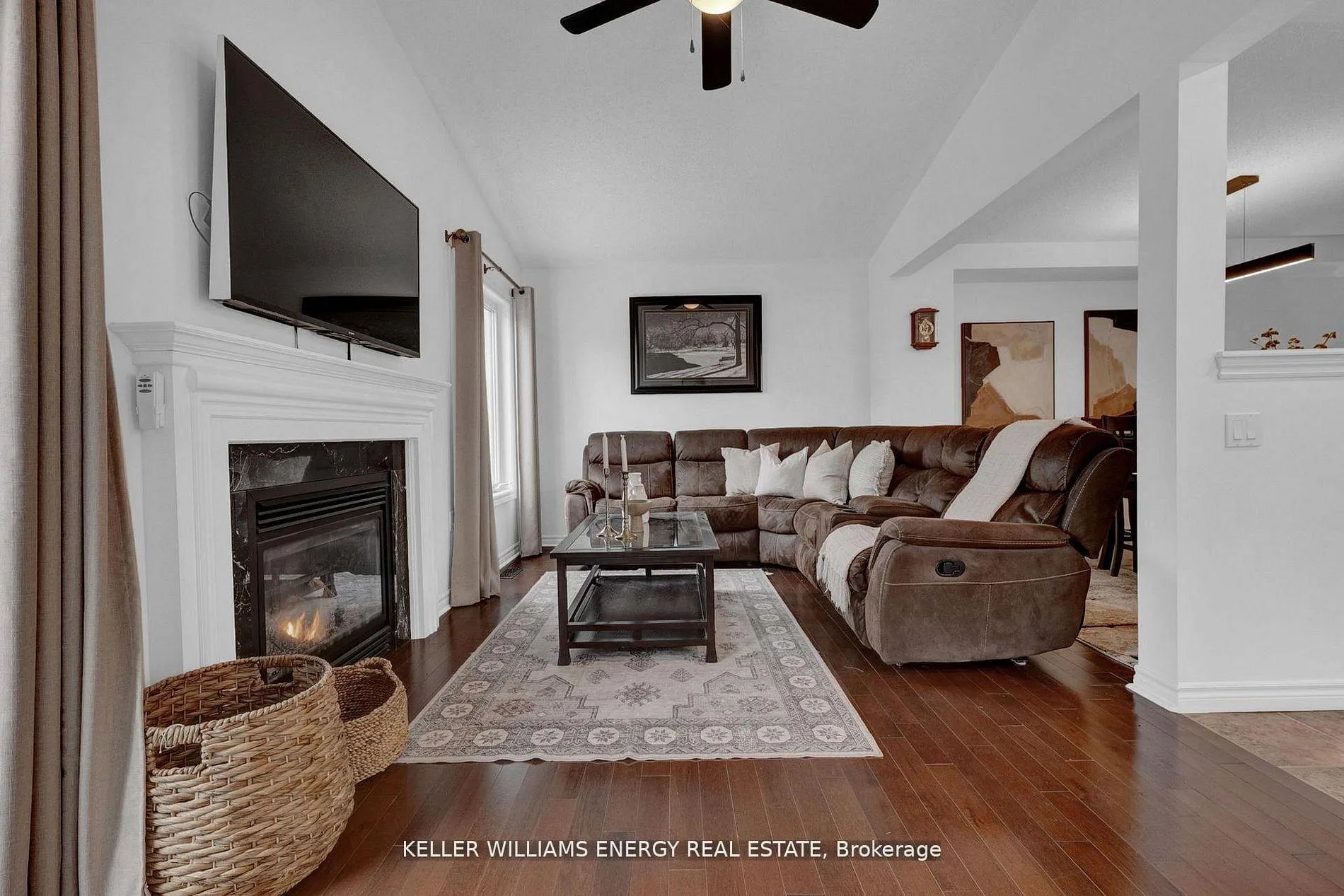 Photo 4 of 1379 Wadebridge Crescent, Oshawa, Eastdale — HOMEH