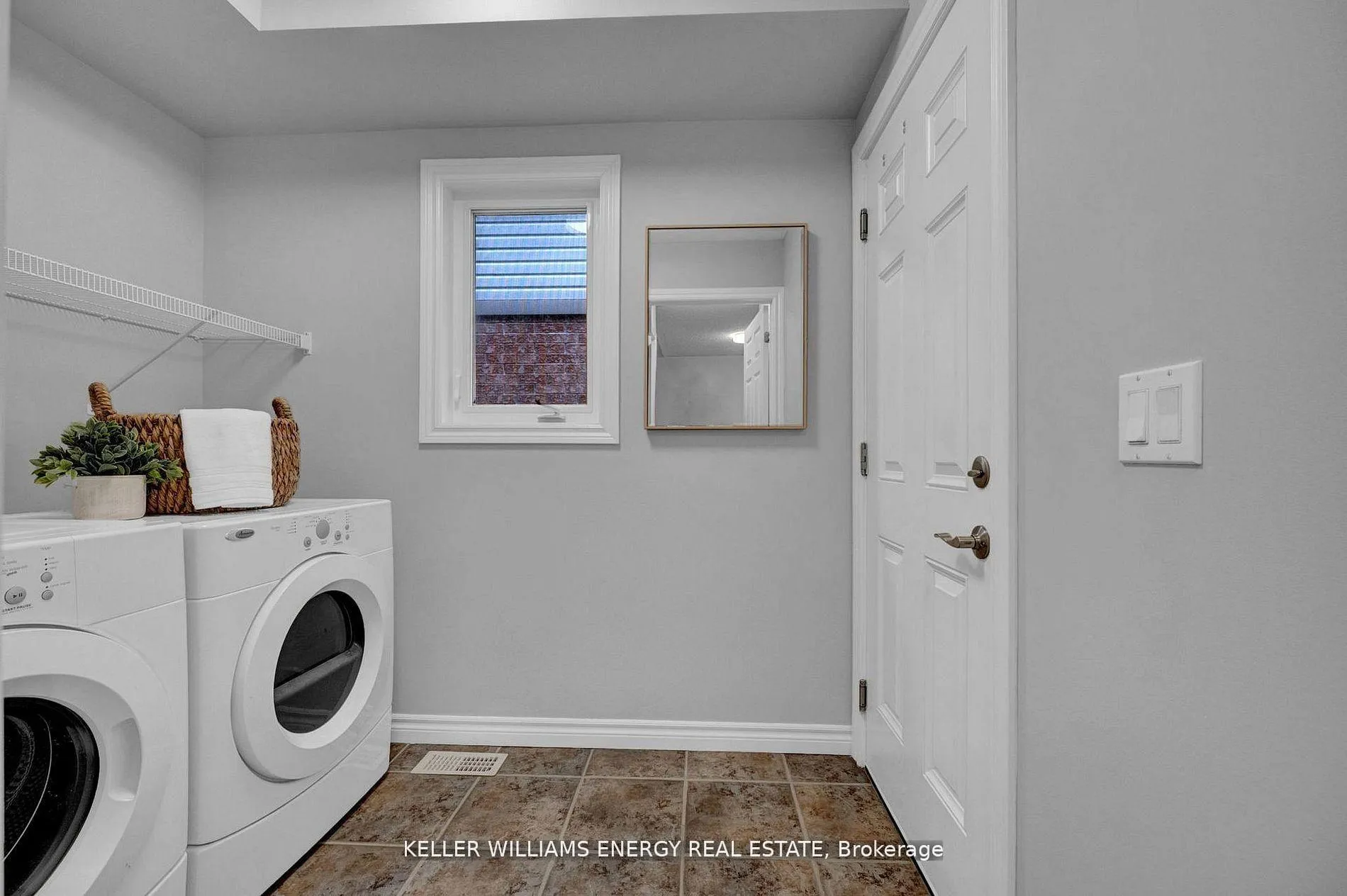 Photo 12 of 1379 Wadebridge Crescent, Oshawa, Eastdale — HOMEH