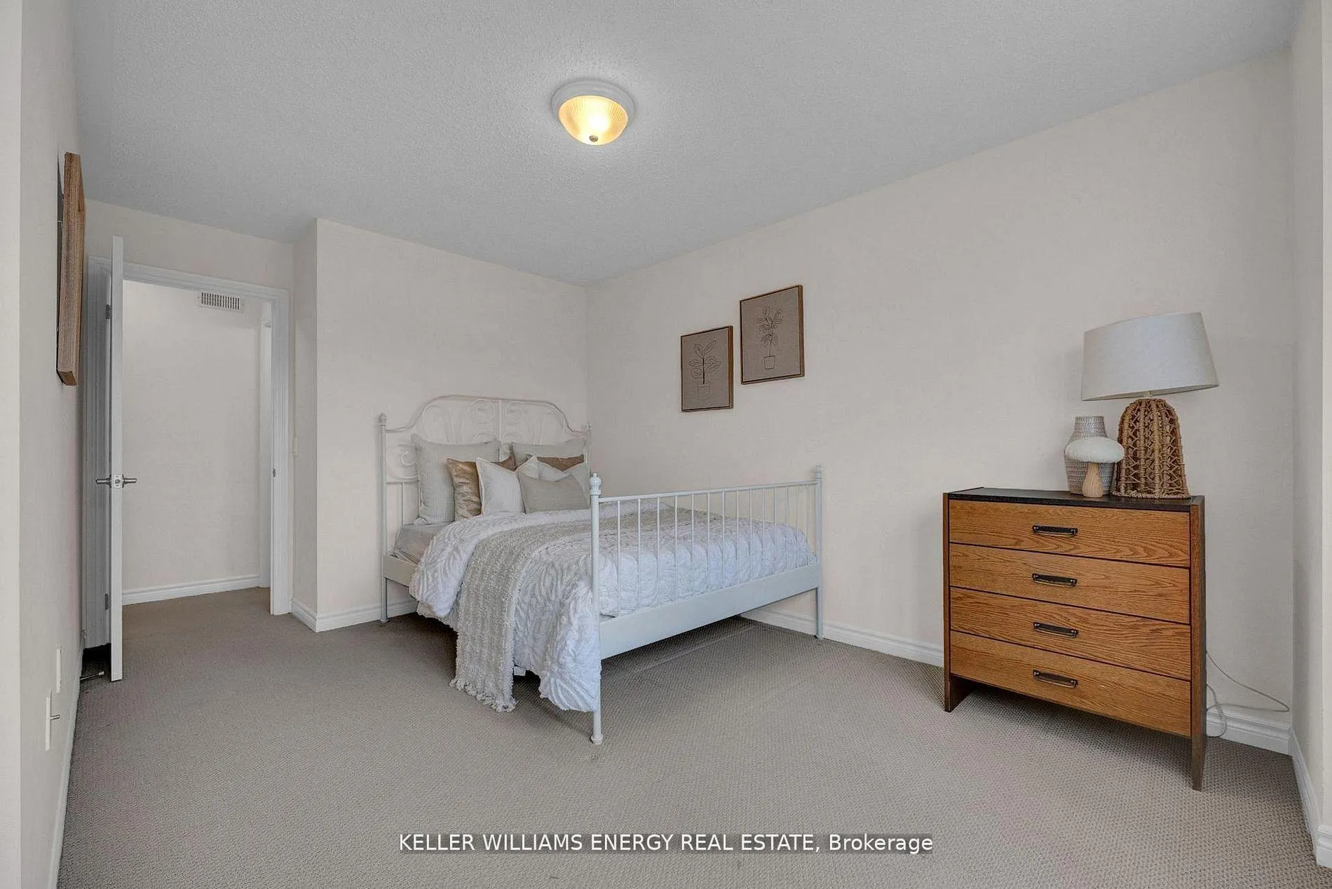 Photo 15 of 1379 Wadebridge Crescent, Oshawa, Eastdale — HOMEH