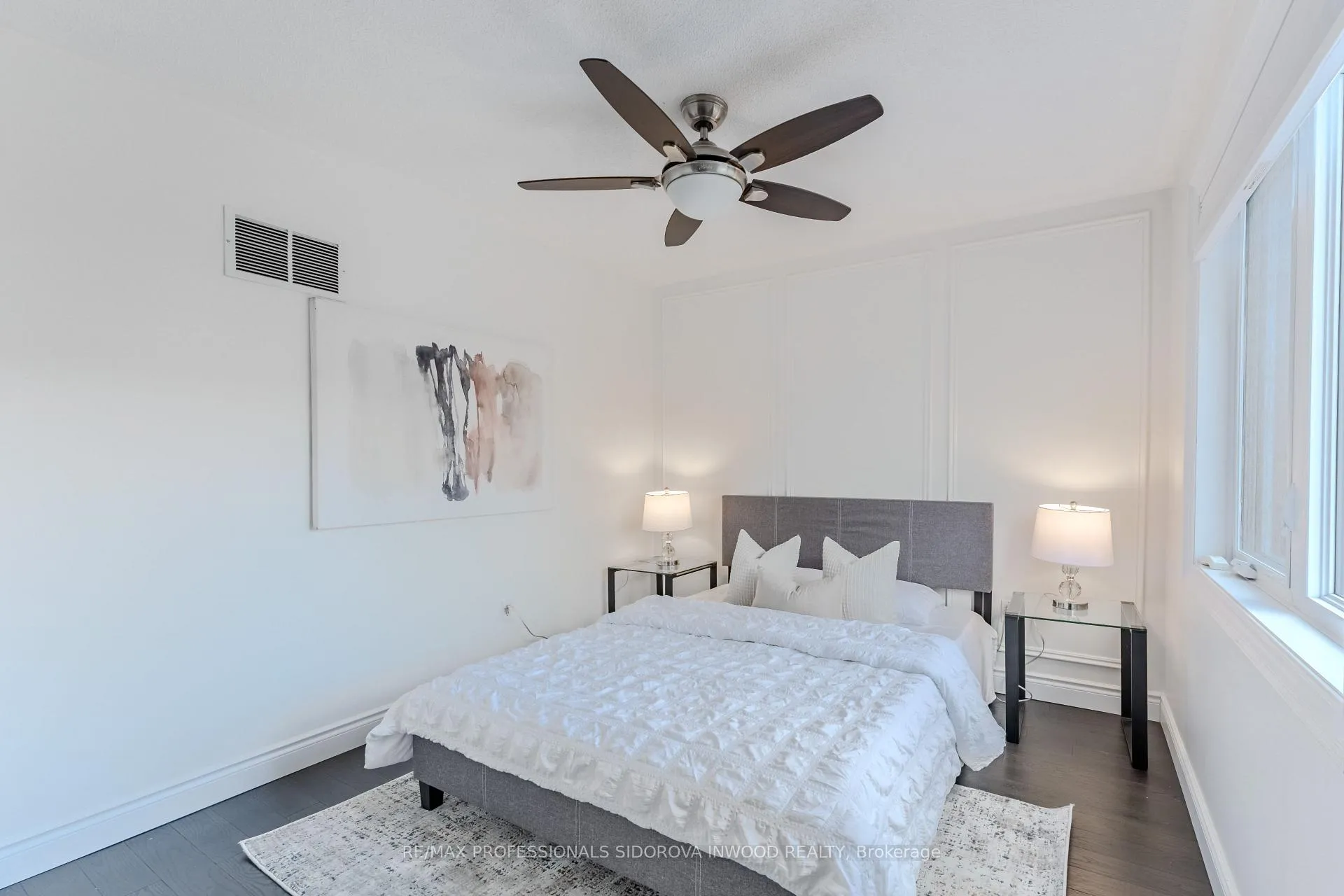 Photo 16 of 2218 Bluegrass Lane, Burlington, Orchard — HOMEH