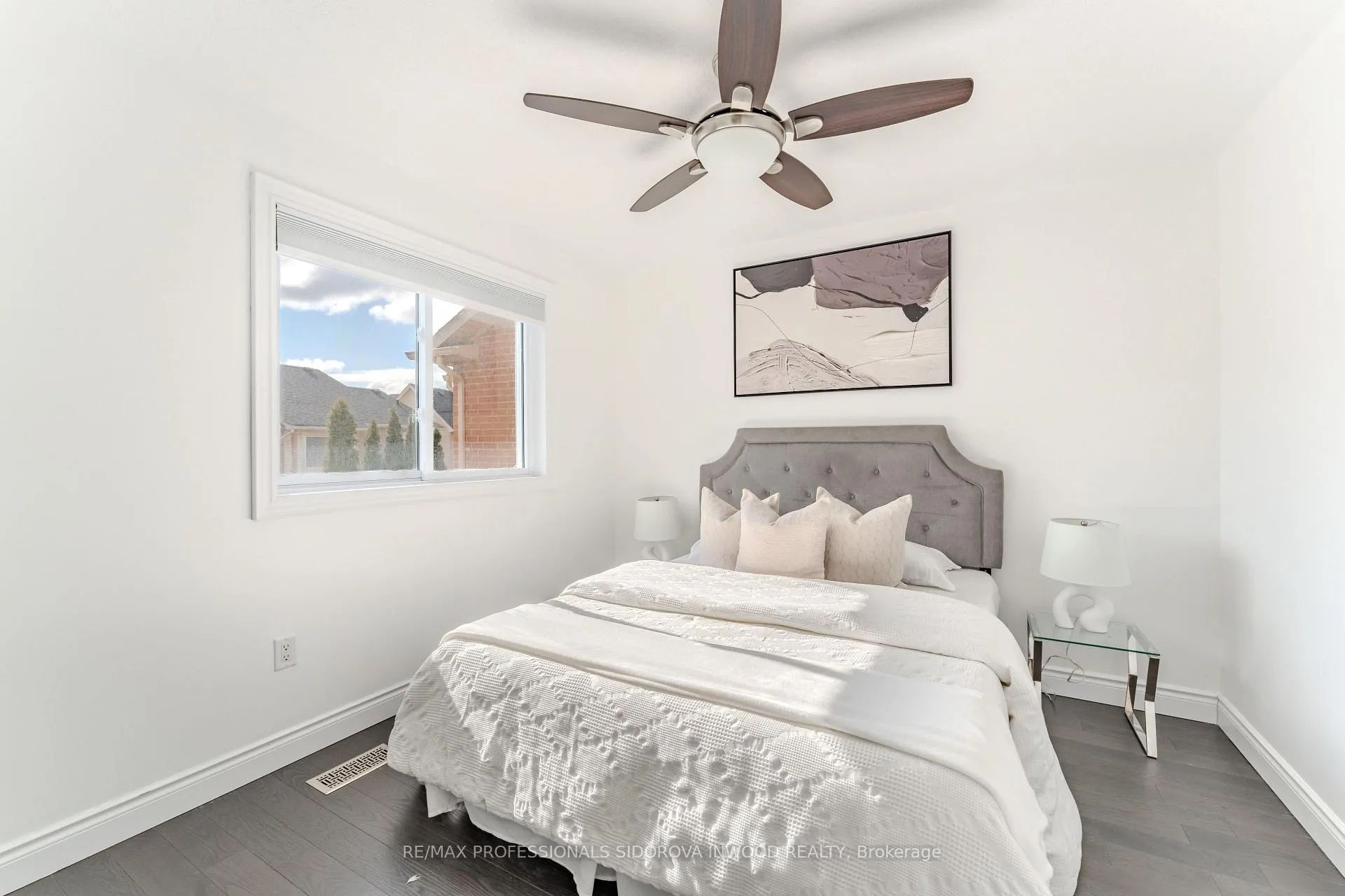 Photo 18 of 2218 Bluegrass Lane, Burlington, Orchard — HOMEH
