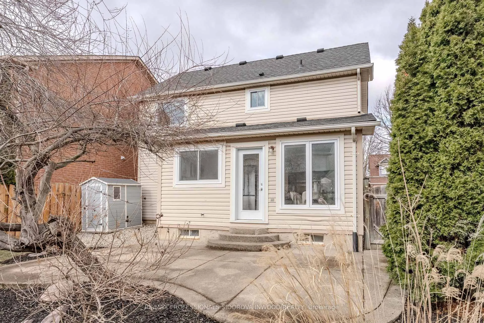 Photo 28 of 2218 Bluegrass Lane, Burlington, Orchard — HOMEH