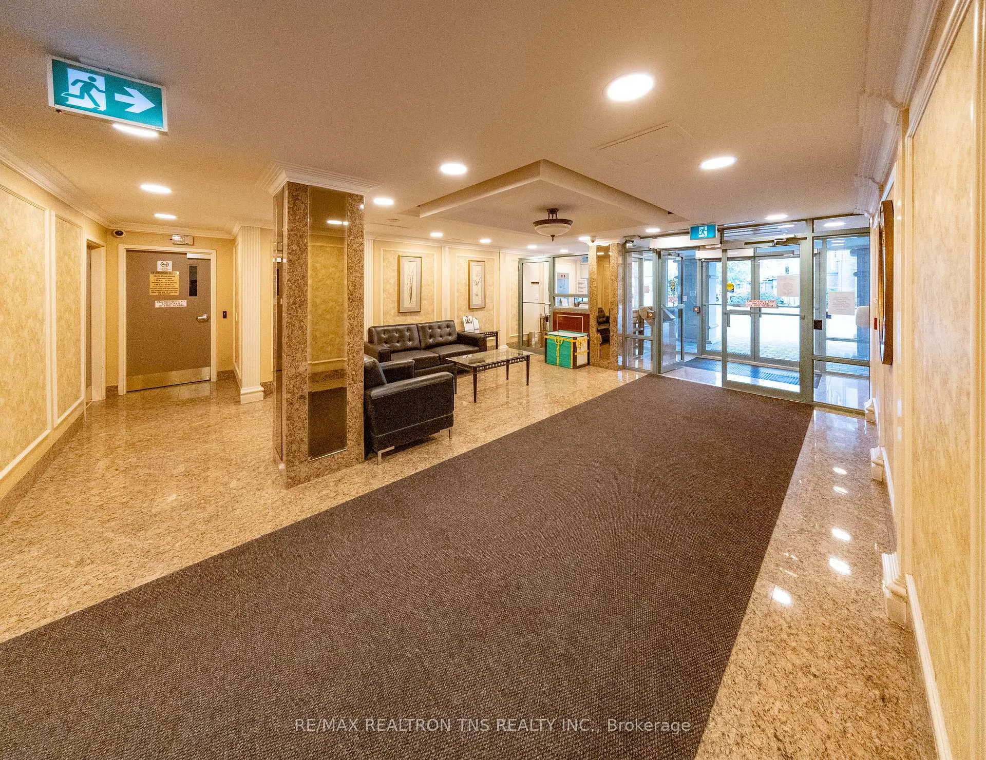 Photo 14 of Unit Ph1, 135 Pond Drive, Markham, Commerce Valley — HOMEH