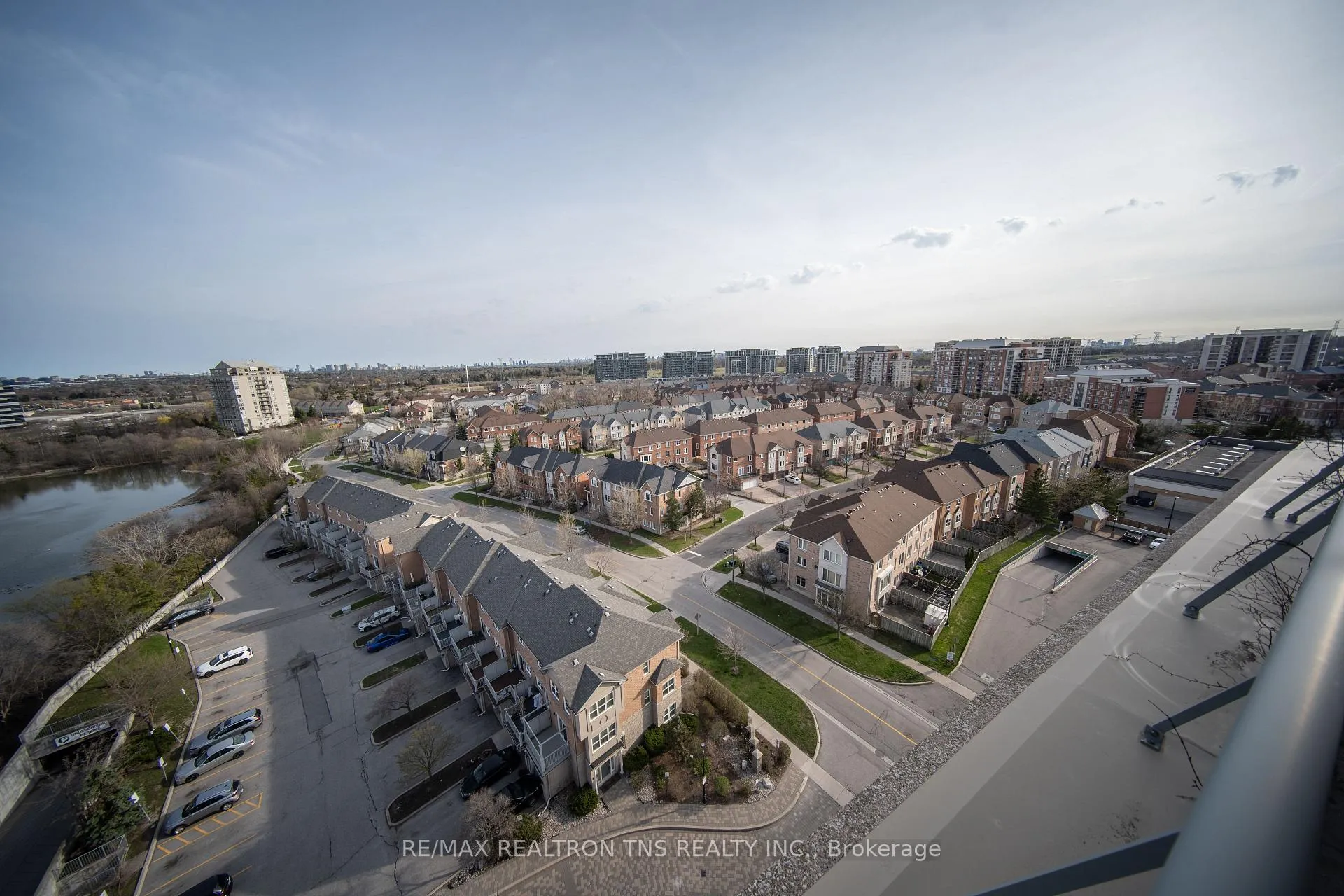 Photo 22 of Unit Ph1, 135 Pond Drive, Markham, Commerce Valley — HOMEH