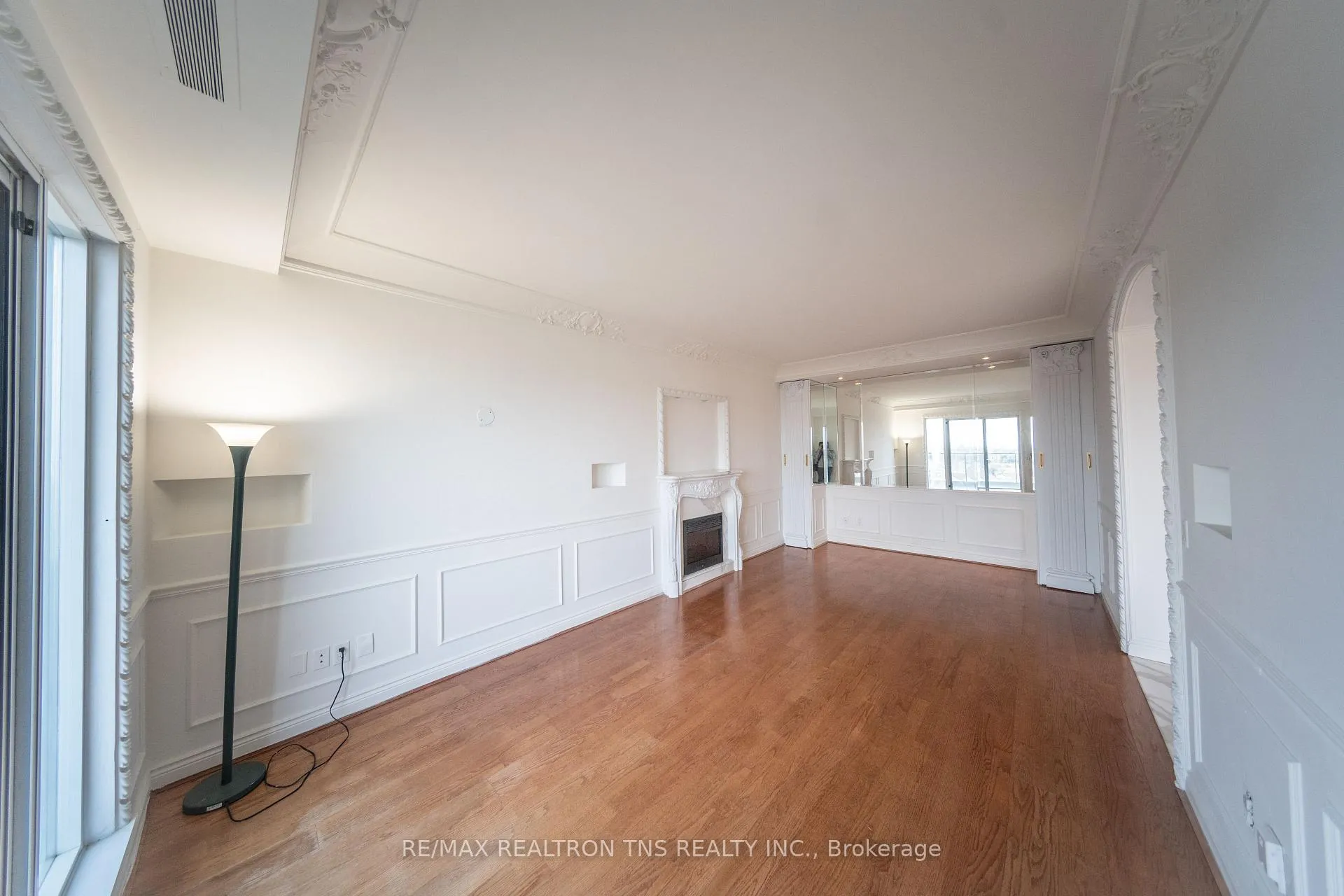 Photo 23 of Unit Ph1, 135 Pond Drive, Markham, Commerce Valley — HOMEH