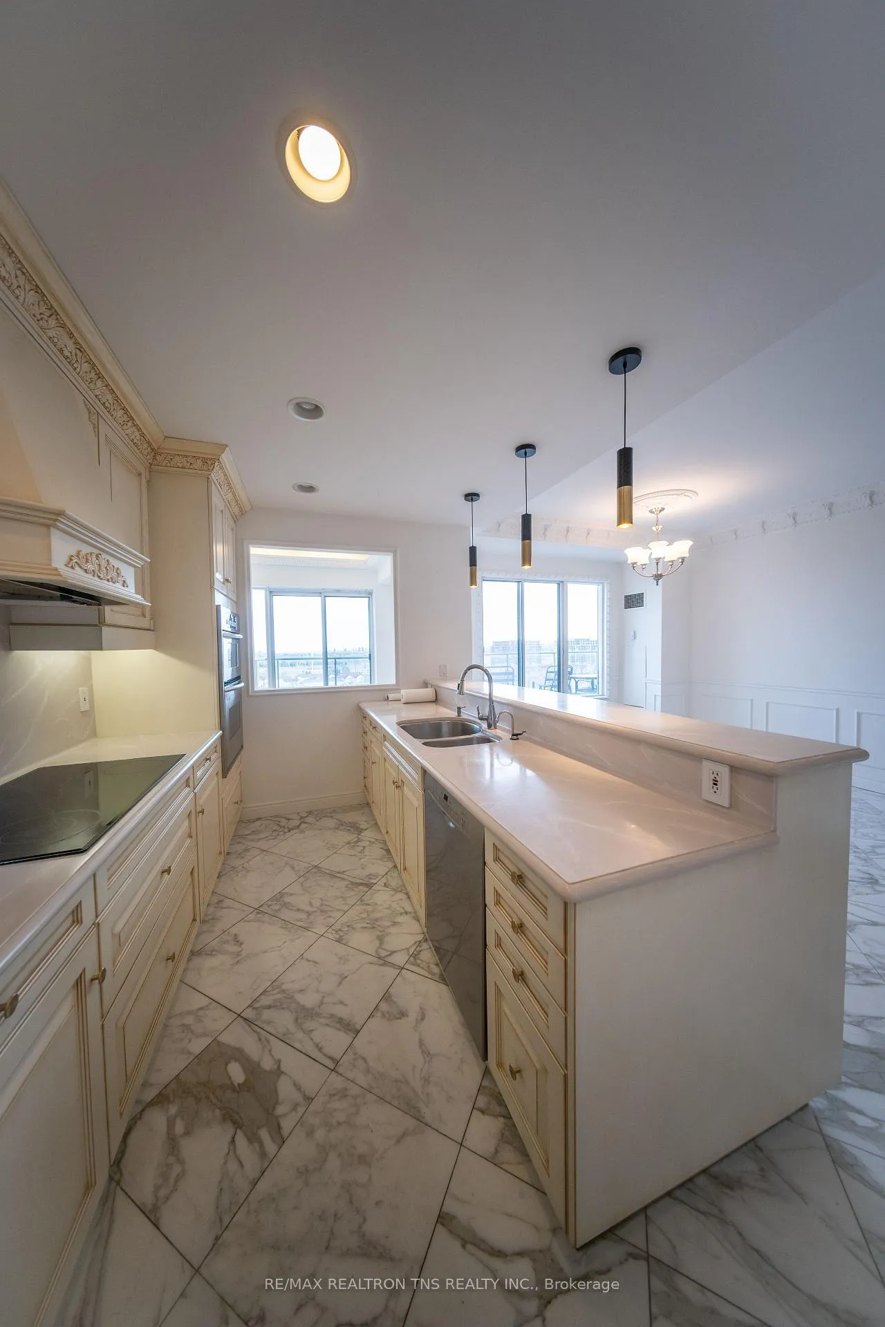 Photo 31 of Unit Ph1, 135 Pond Drive, Markham, Commerce Valley — HOMEH