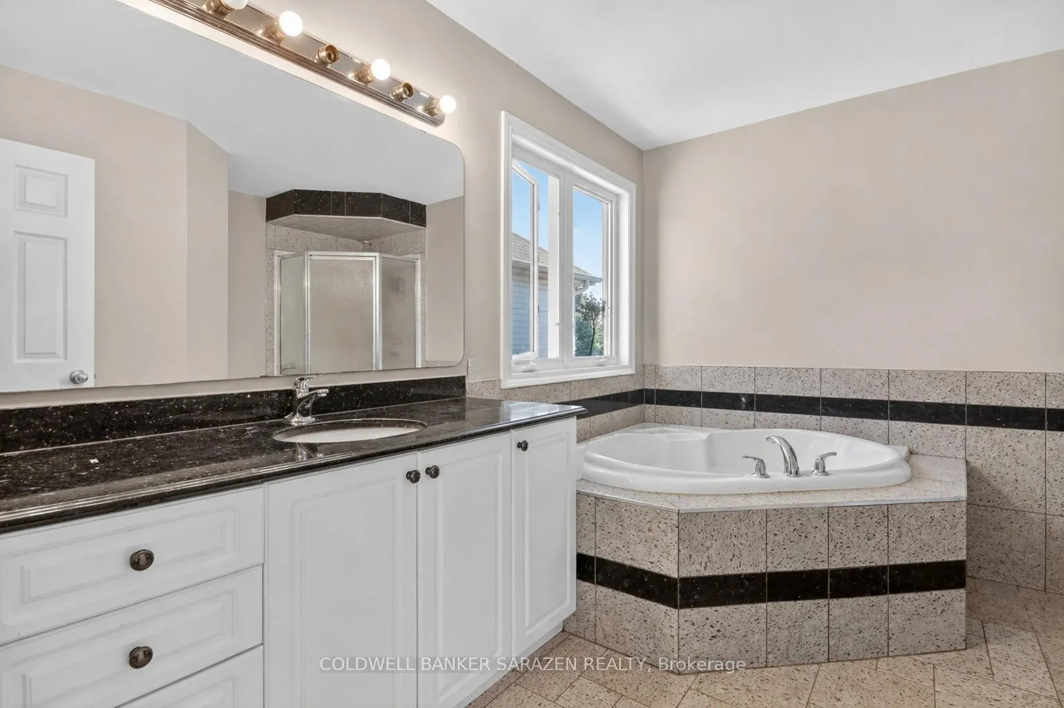 Photo 32 of 149 August Lily Crescent, Ottawa, Riverside South/Gloucester Glen — HOMEH