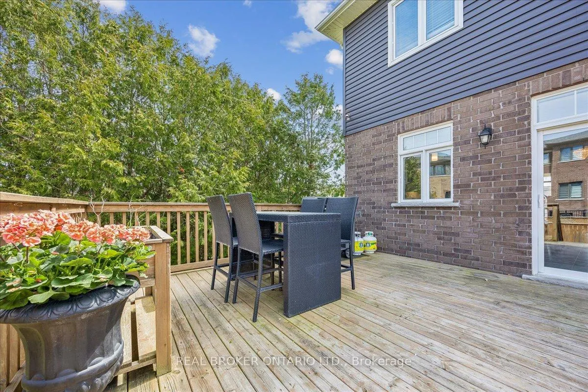 Photo 23 of 215 Centre Street, Clearview, Stayner — HOMEH