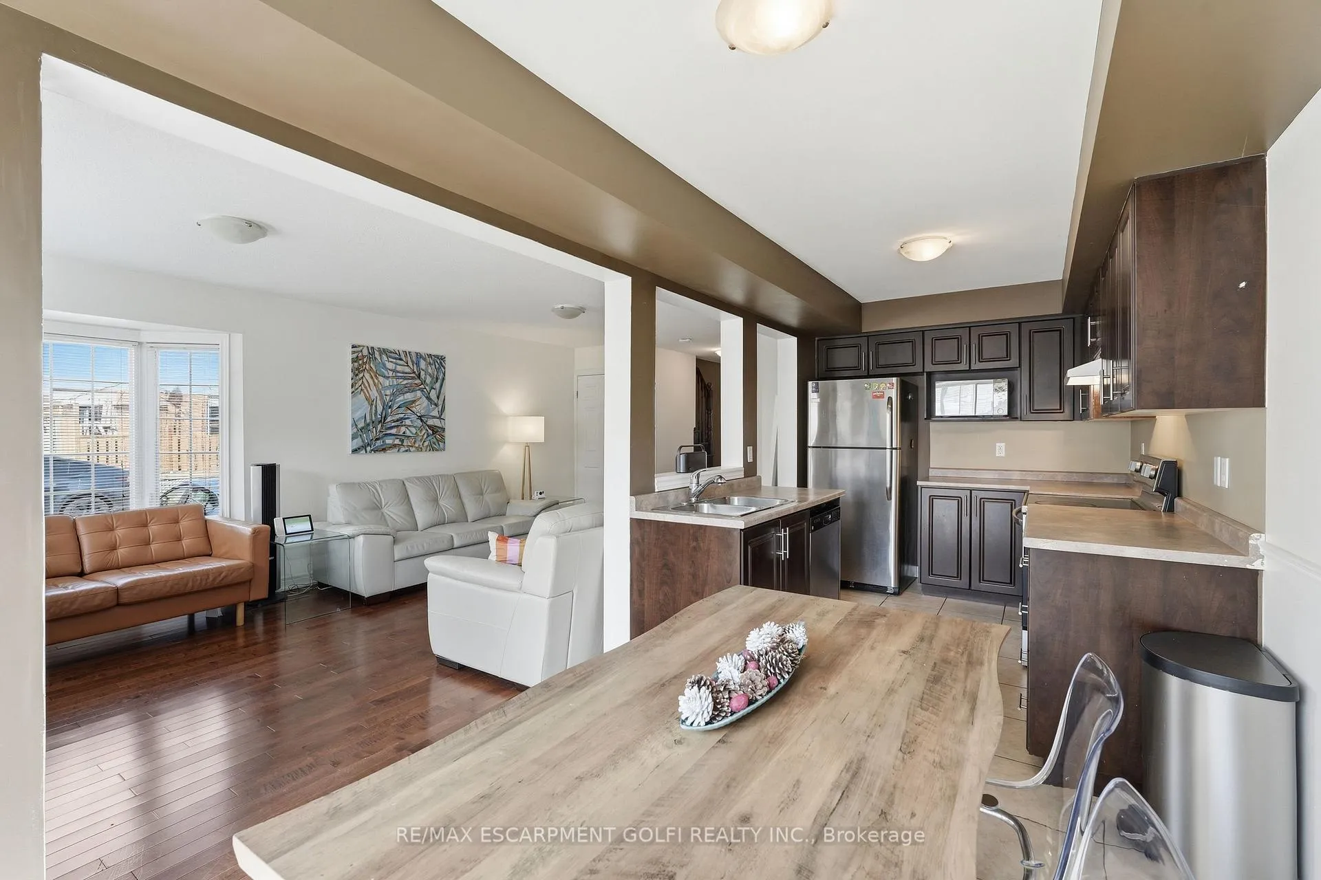 Photo 11 of Unit 7, 307 Highway 8, Hamilton, Stoney Creek — HOMEH