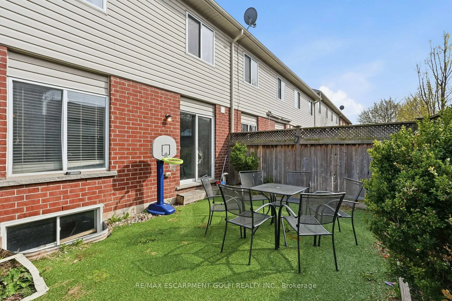 Photo 30 of Unit 7, 307 Highway 8, Hamilton, Stoney Creek — HOMEH