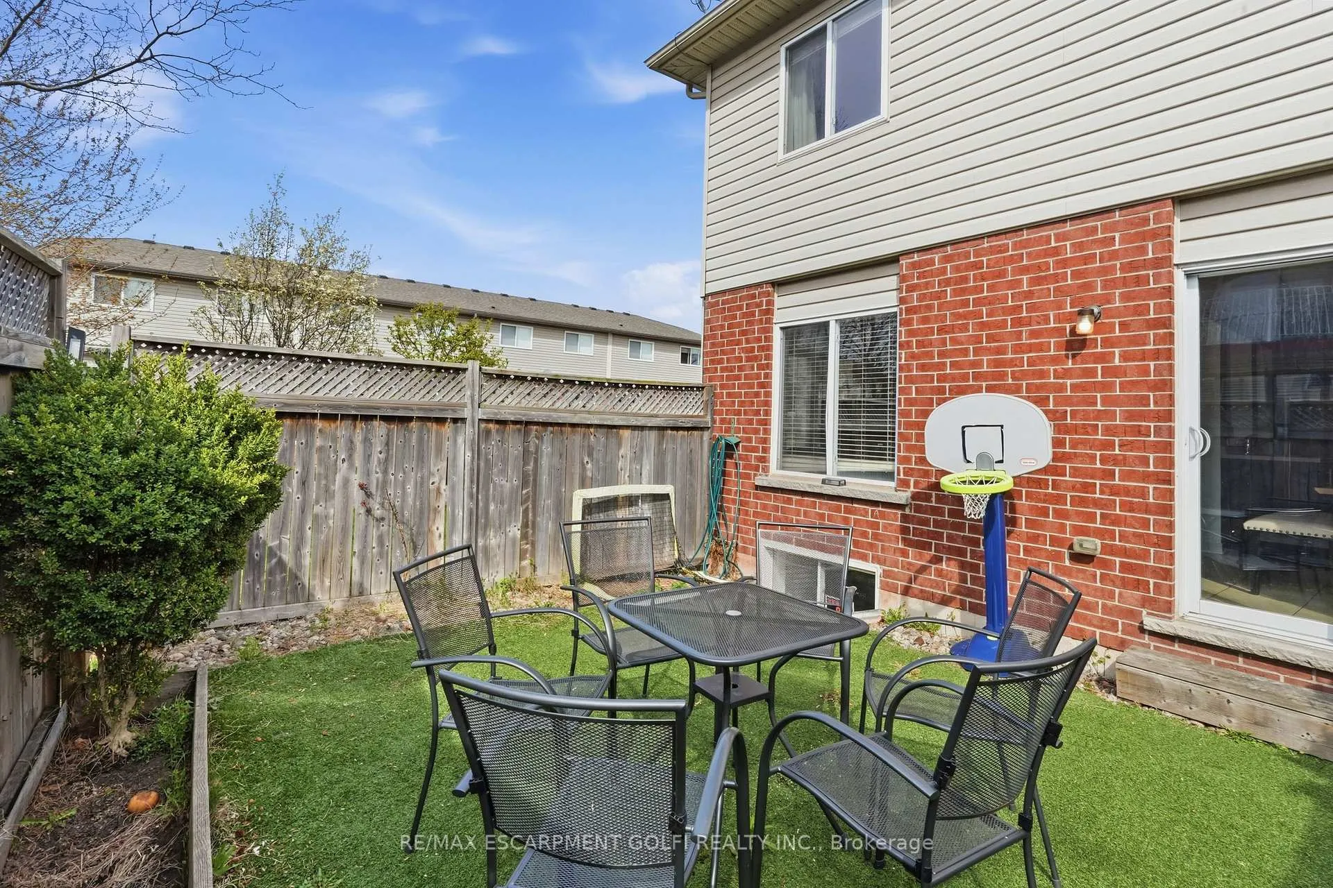 Photo 32 of Unit 7, 307 Highway 8, Hamilton, Stoney Creek — HOMEH