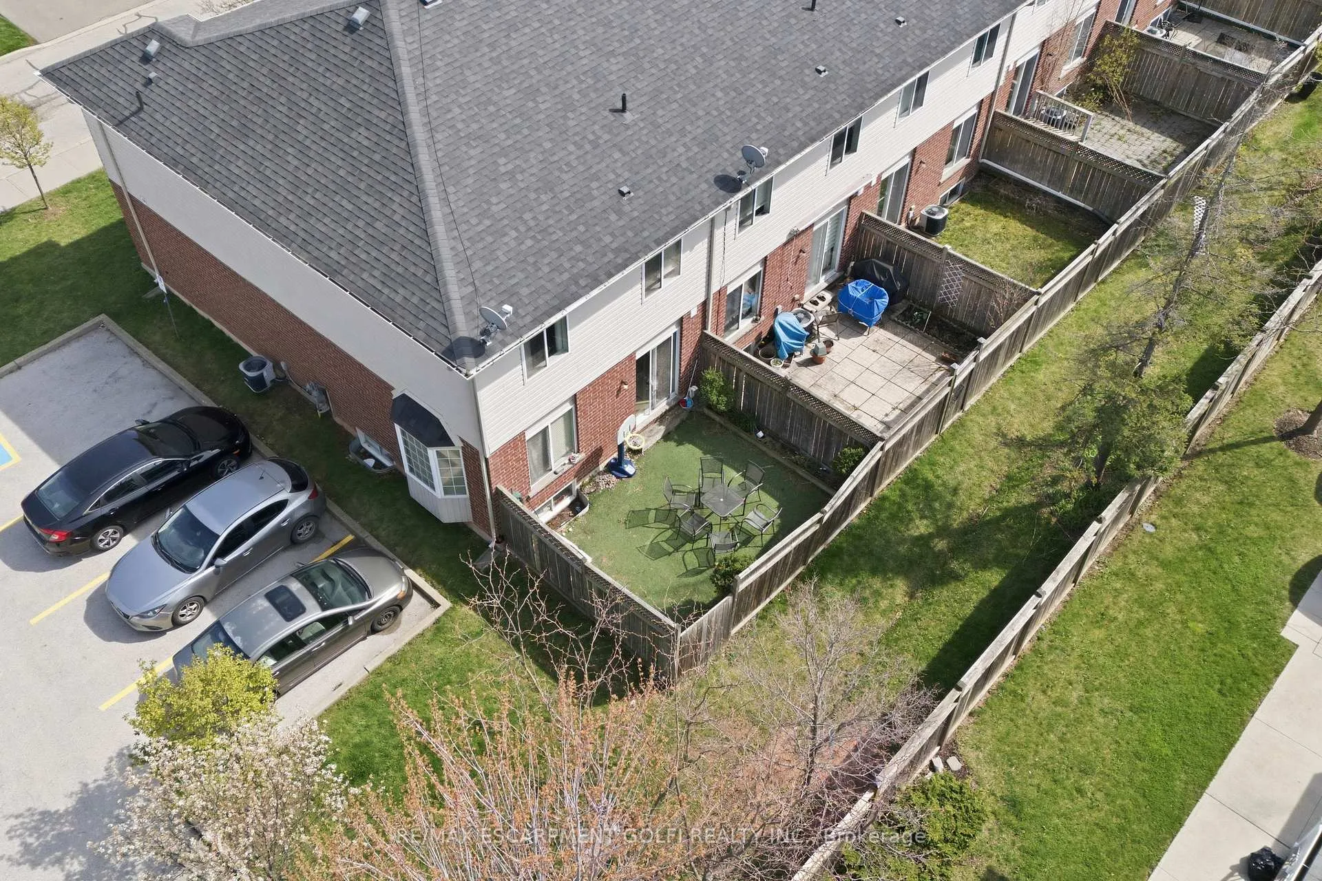 Photo 34 of Unit 7, 307 Highway 8, Hamilton, Stoney Creek — HOMEH