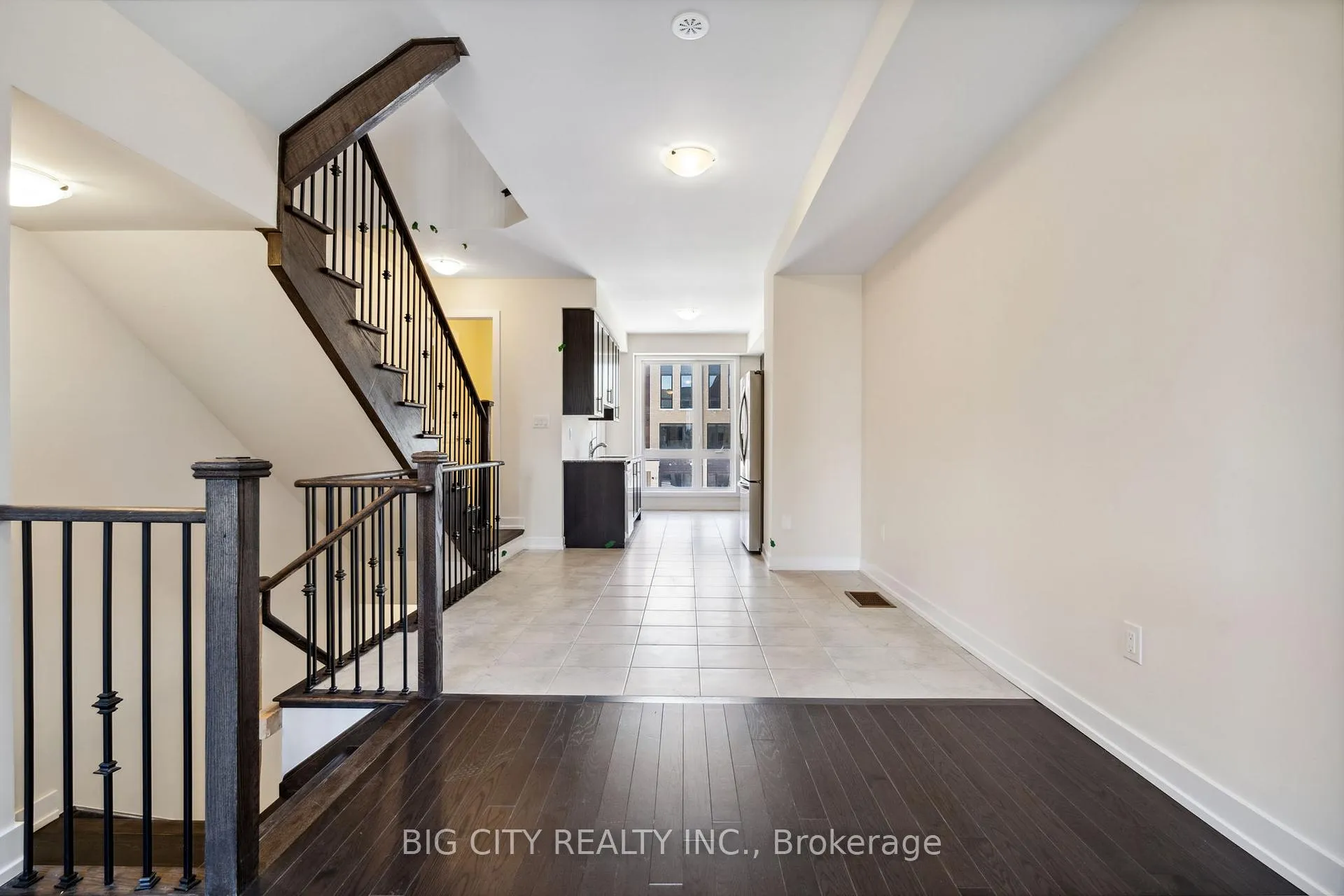 Photo 4 of 101 Stauffer Crescent, Markham, Cornell — HOMEH