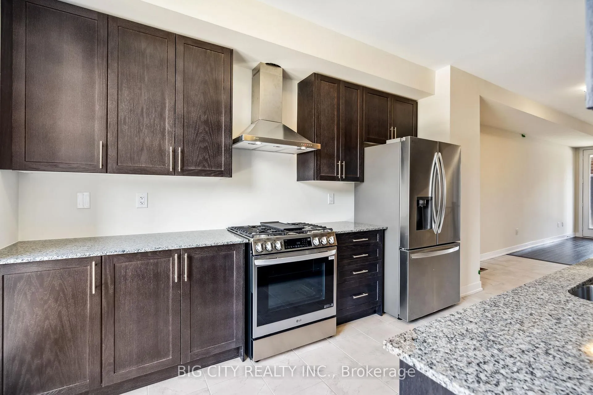 Photo 6 of 101 Stauffer Crescent, Markham, Cornell — HOMEH