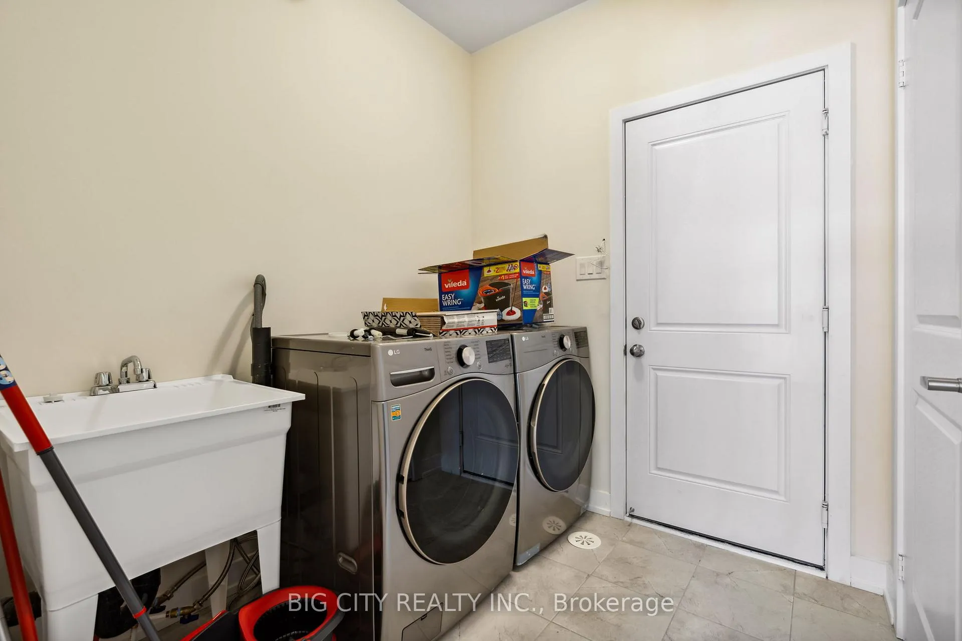 Photo 18 of 101 Stauffer Crescent, Markham, Cornell — HOMEH