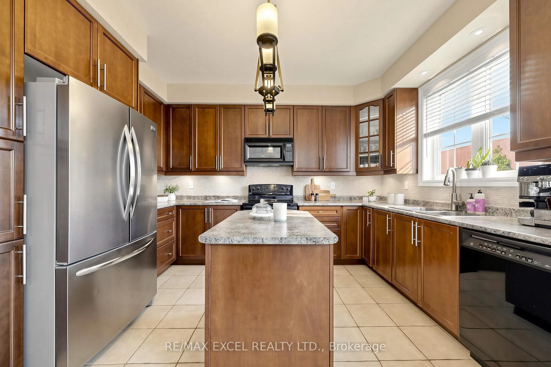 Photo 11 of 9 Evaridge Drive, Markham, Cornell — HOMEH