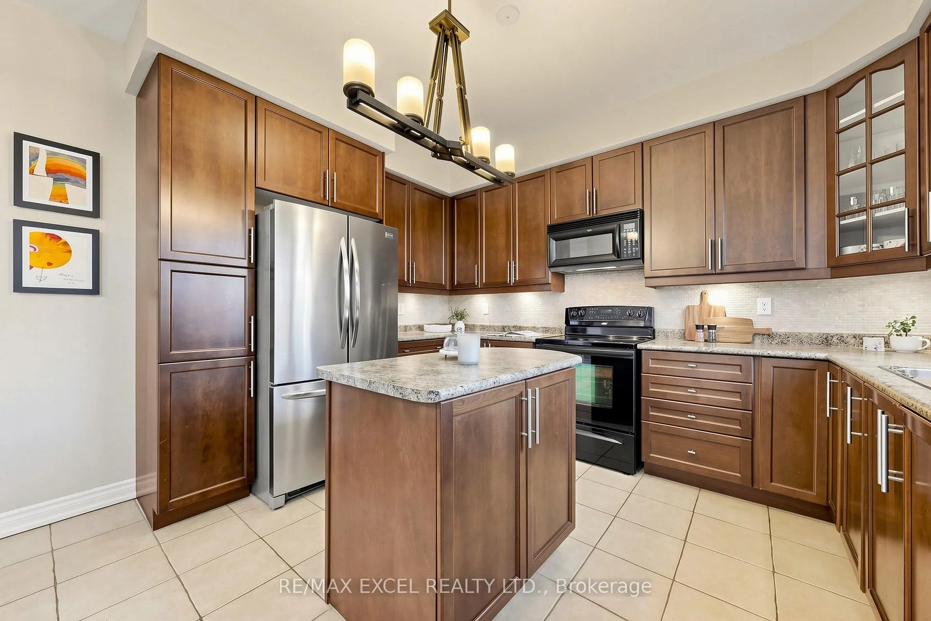 Photo 12 of 9 Evaridge Drive, Markham, Cornell — HOMEH