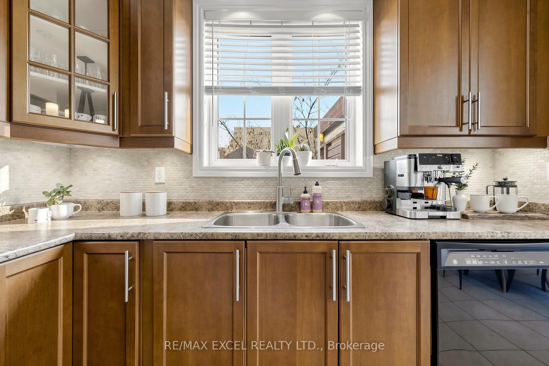 Photo 18 of 9 Evaridge Drive, Markham, Cornell — HOMEH