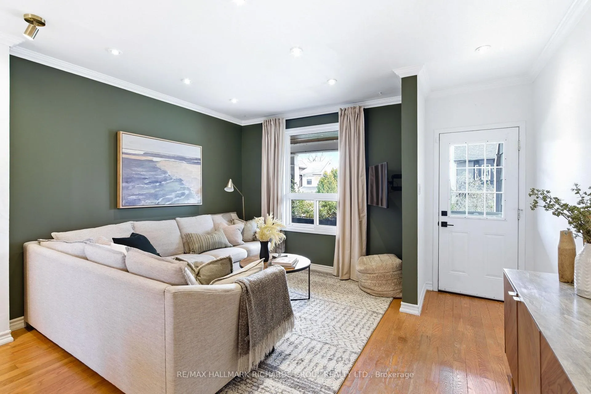 Photo 2 of 38 Burgess Avenue, Toronto, East End-Danforth — HOMEH