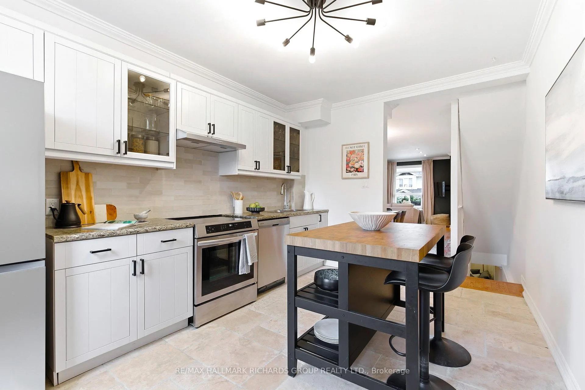 Photo 8 of 38 Burgess Avenue, Toronto, East End-Danforth — HOMEH