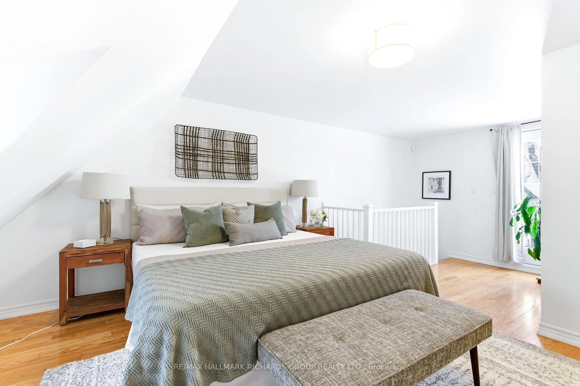 Photo 16 of 38 Burgess Avenue, Toronto, East End-Danforth — HOMEH