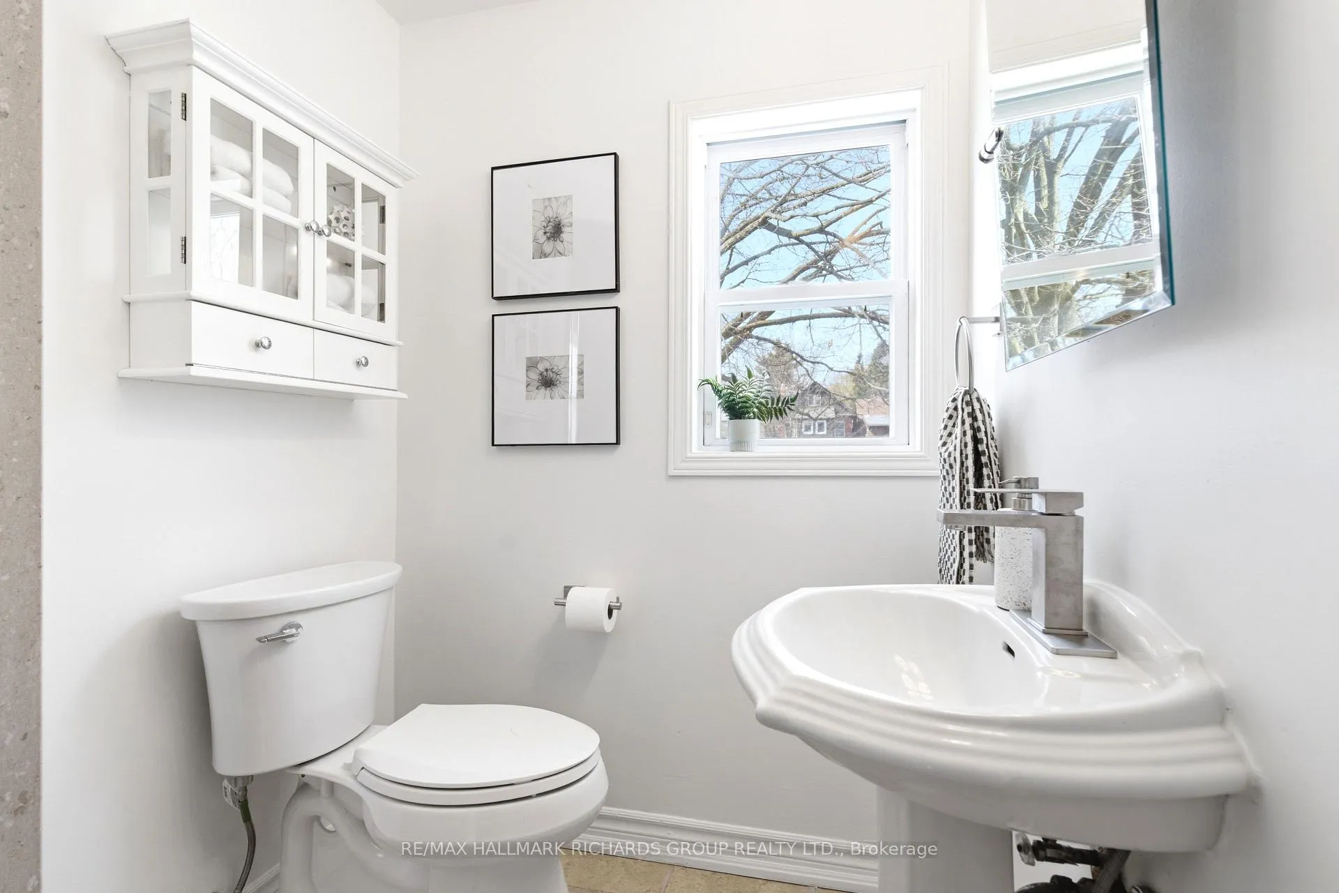 Photo 18 of 38 Burgess Avenue, Toronto, East End-Danforth — HOMEH
