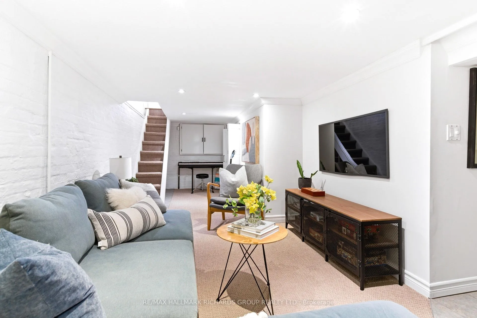 Photo 20 of 38 Burgess Avenue, Toronto, East End-Danforth — HOMEH