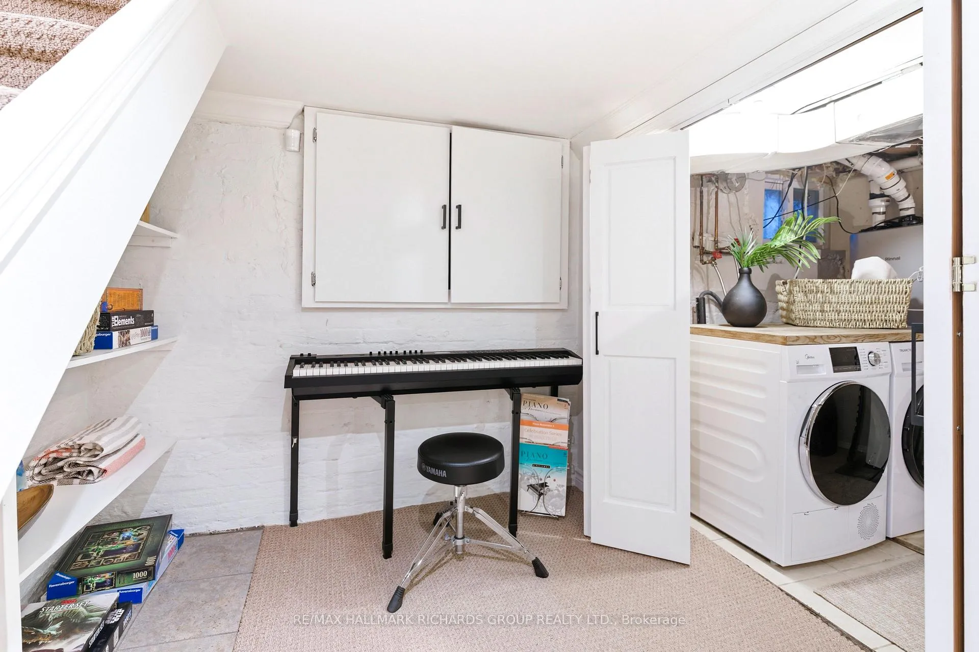 Photo 21 of 38 Burgess Avenue, Toronto, East End-Danforth — HOMEH
