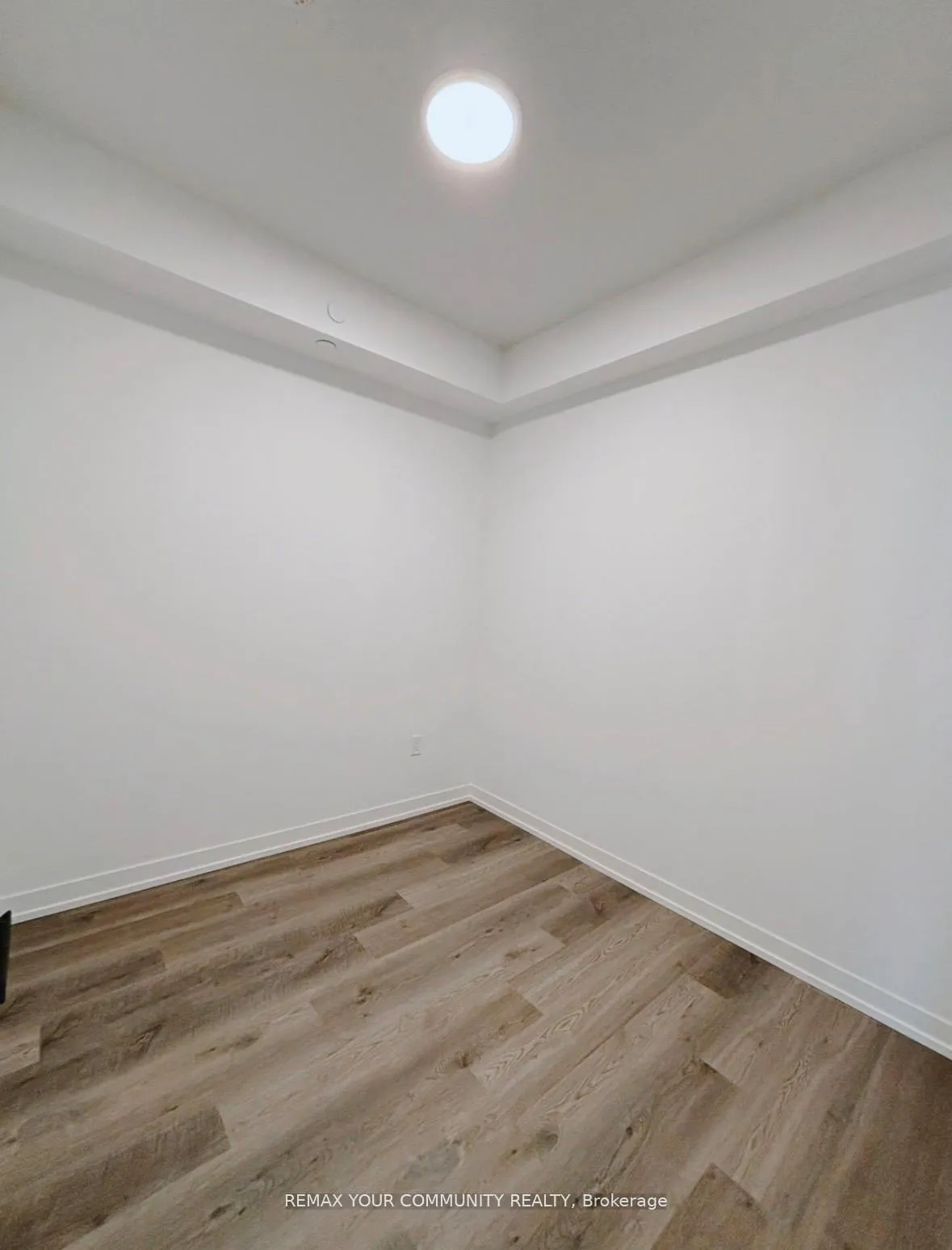 Photo 12 of Unit 4211, 8 Interchange Way, Vaughan, Vaughan Corporate Centre — HOMEH