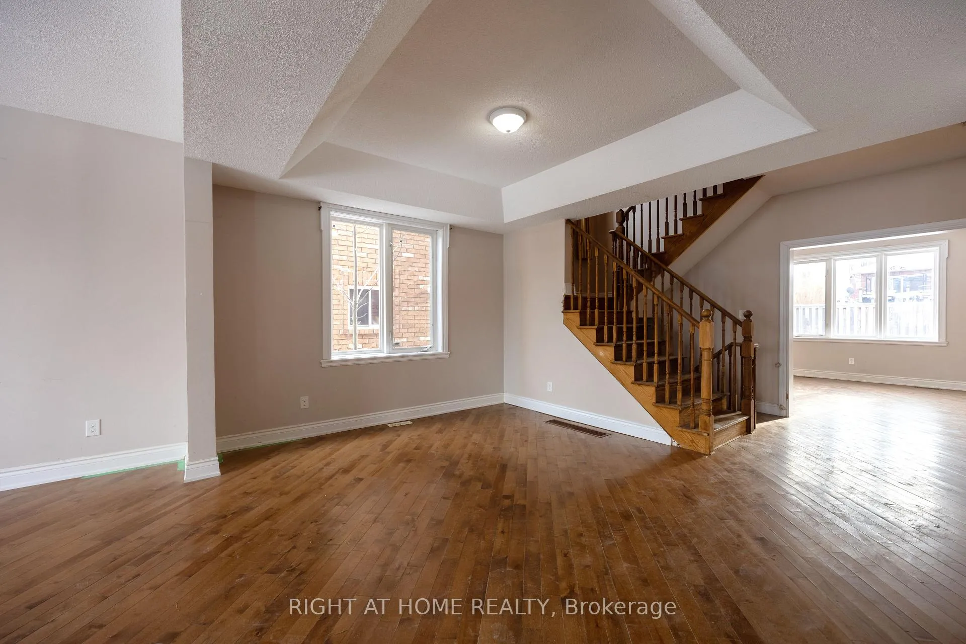 Photo 4 of 1215 Lowrie Street, Innisfil, Alcona — HOMEH