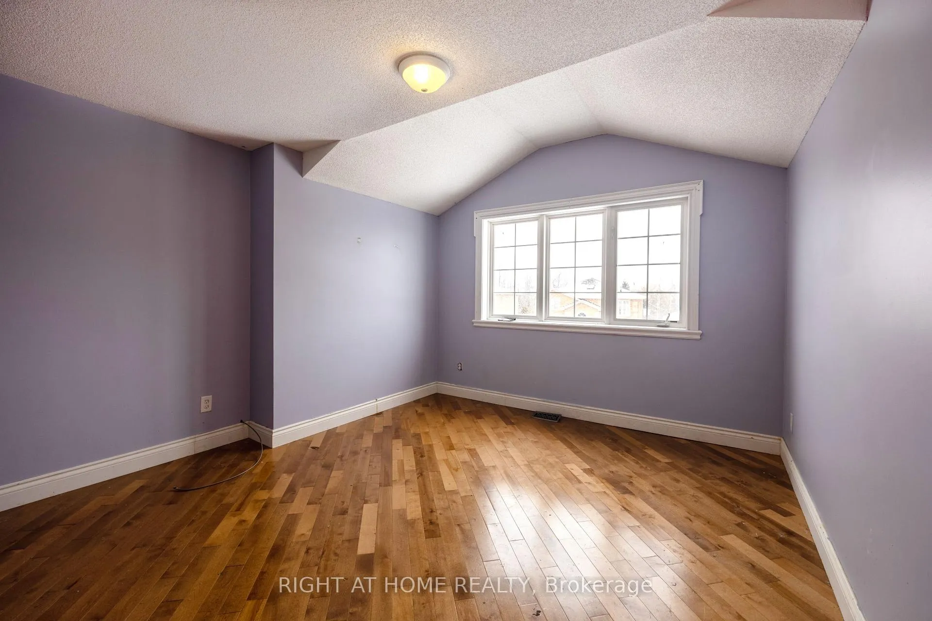 Photo 22 of 1215 Lowrie Street, Innisfil, Alcona — HOMEH