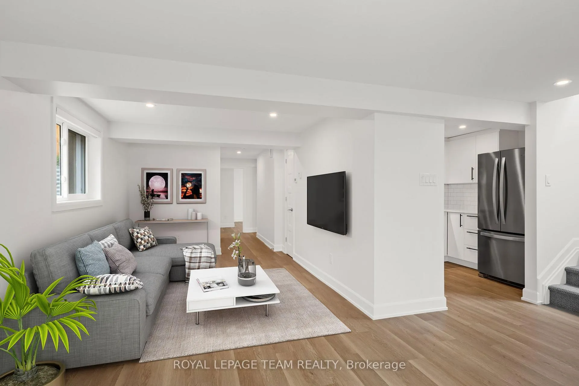 Photo 8 of Unit B, 636 Mutual Street, Ottawa, Castle Heights/Rideau High — HOMEH