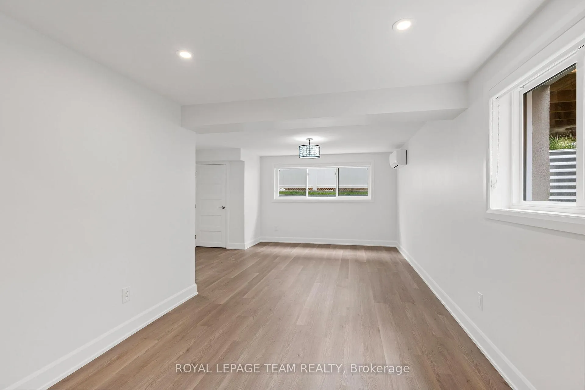 Photo 11 of Unit B, 636 Mutual Street, Ottawa, Castle Heights/Rideau High — HOMEH