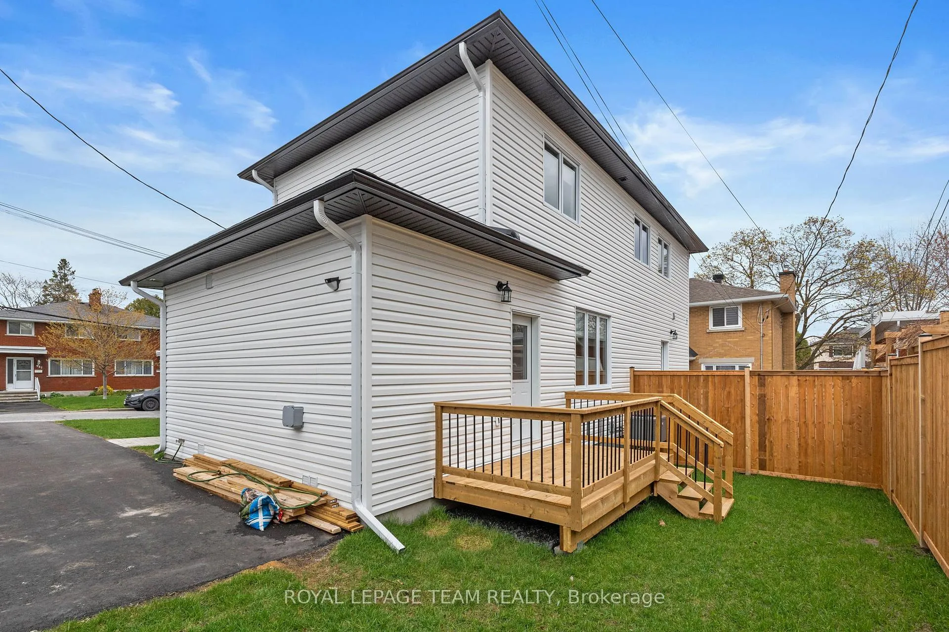 Photo 25 of Unit B, 636 Mutual Street, Ottawa, Castle Heights/Rideau High — HOMEH