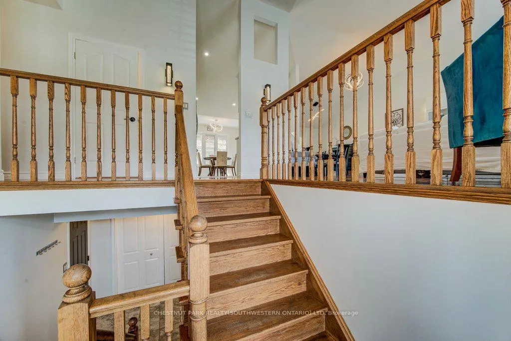 Photo 6 of 219 Mitchell Street, North Dumfries — HOMEH
