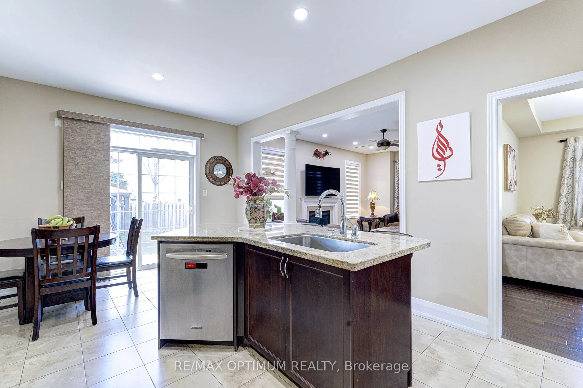 Photo 11 of 169 Barber Drive, Halton Hills, Georgetown — HOMEH