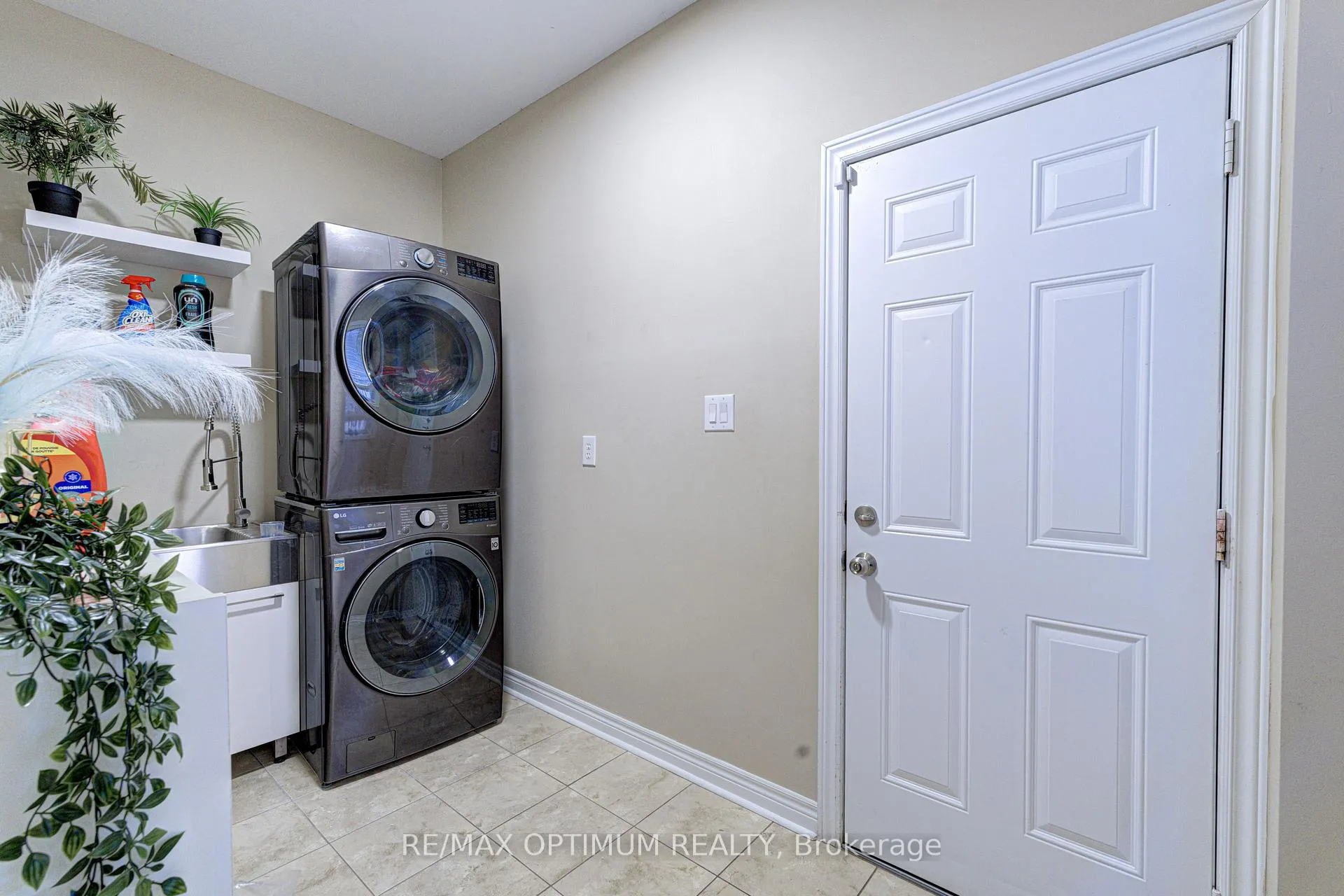 Photo 21 of 169 Barber Drive, Halton Hills, Georgetown — HOMEH
