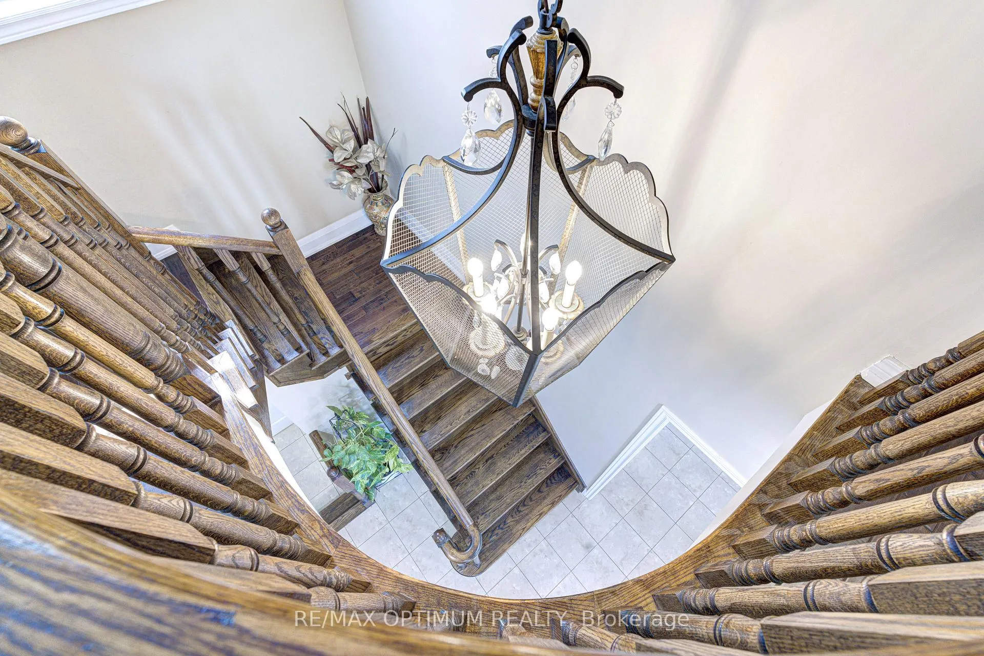 Photo 22 of 169 Barber Drive, Halton Hills, Georgetown — HOMEH