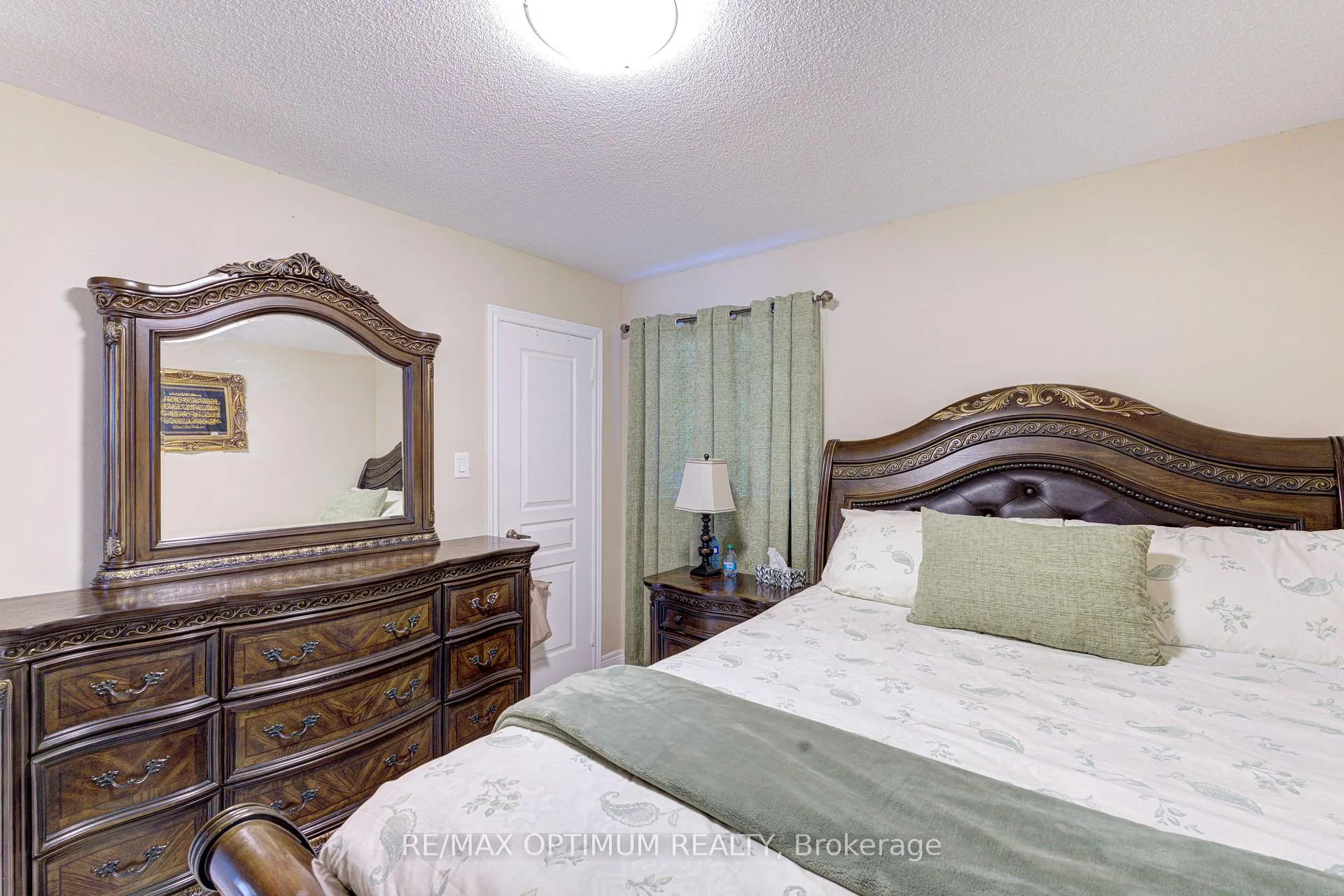 Photo 31 of 169 Barber Drive, Halton Hills, Georgetown — HOMEH