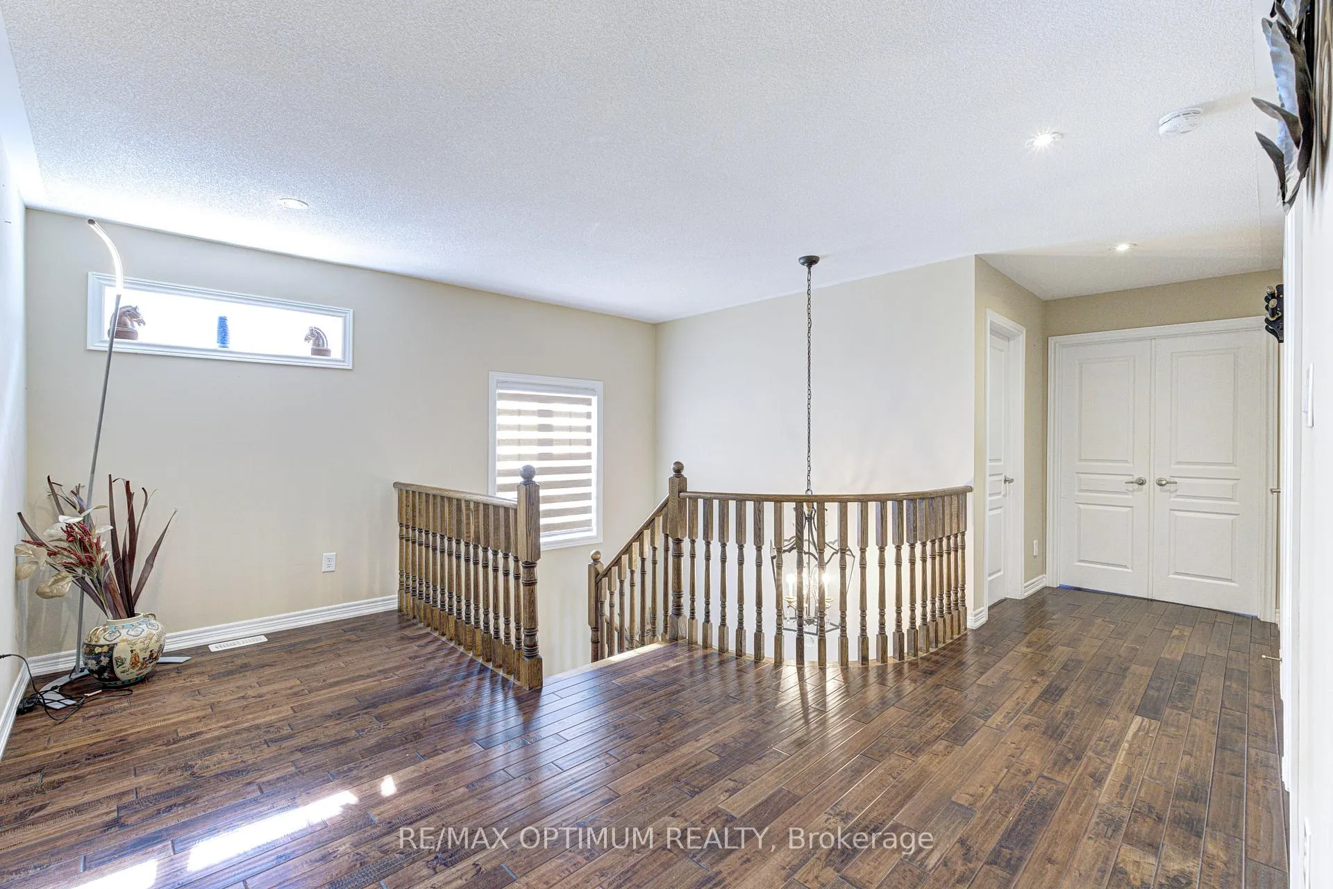 Photo 32 of 169 Barber Drive, Halton Hills, Georgetown — HOMEH