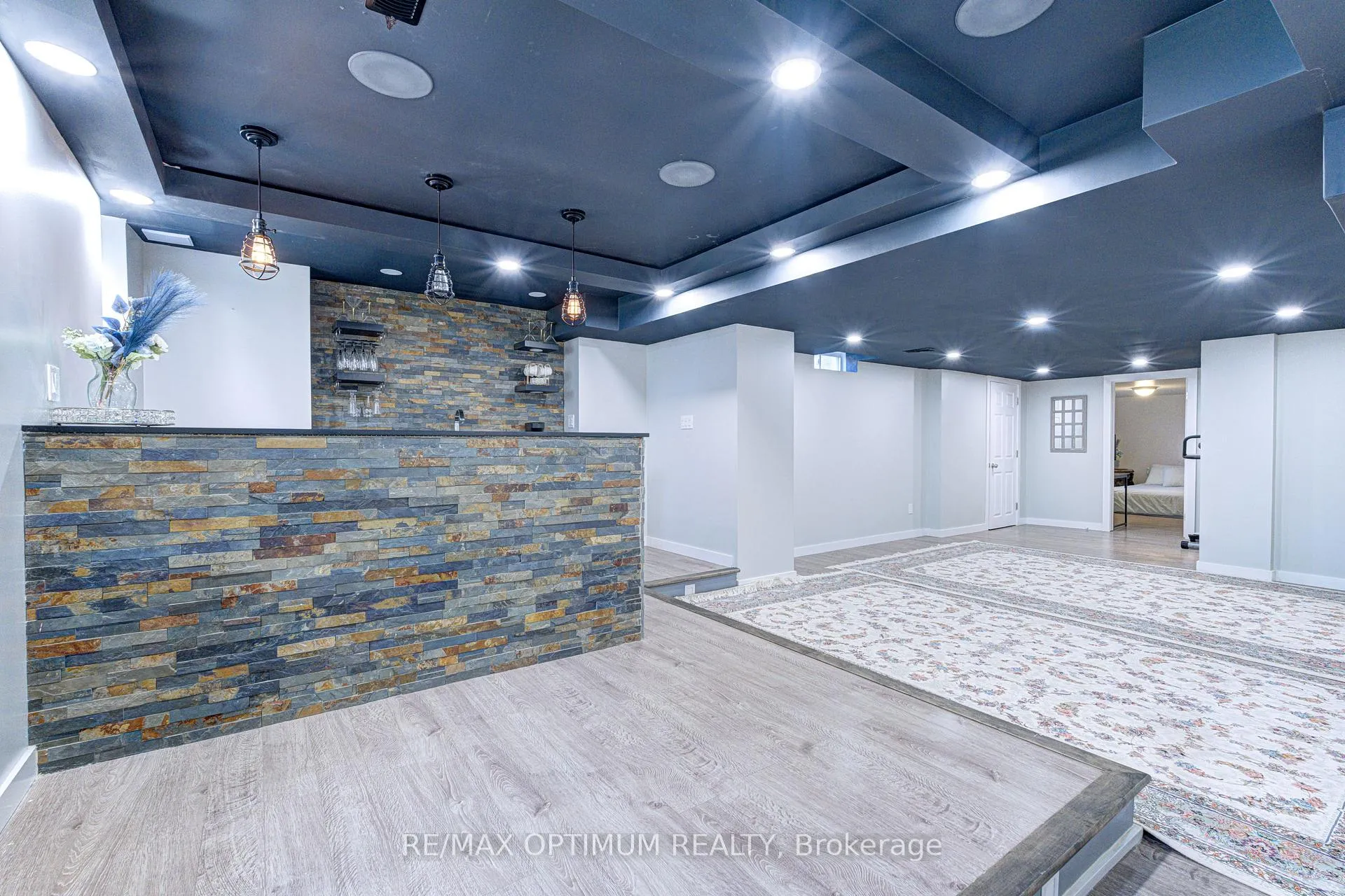 Photo 40 of 169 Barber Drive, Halton Hills, Georgetown — HOMEH