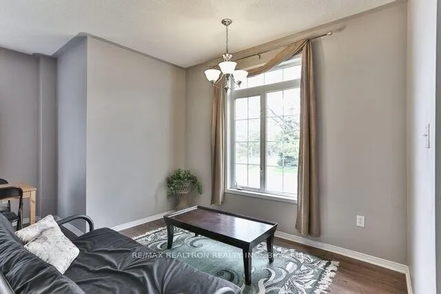 Photo 5 of 20 Forest Run Boulevard, Vaughan, Patterson — HOMEH