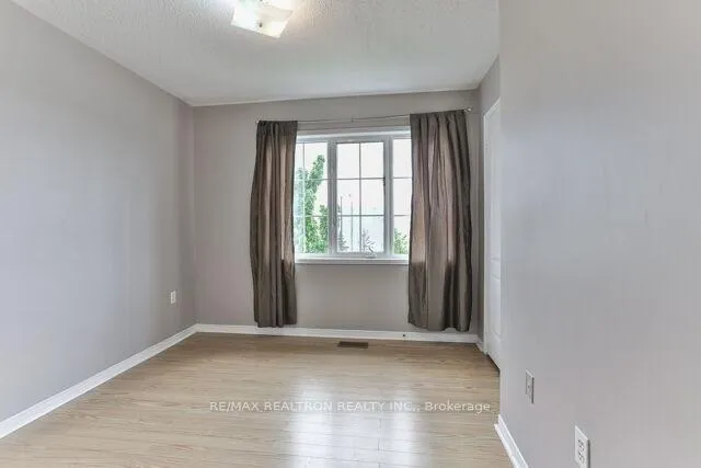 Photo 11 of 20 Forest Run Boulevard, Vaughan, Patterson — HOMEH