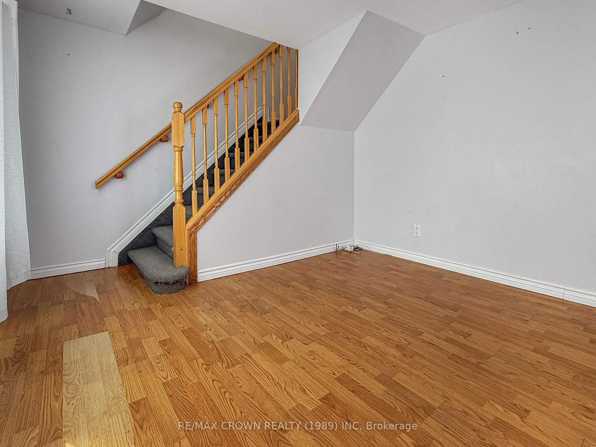 Photo 18 of 91 Third Avenue, Hornepayne, West — HOMEH