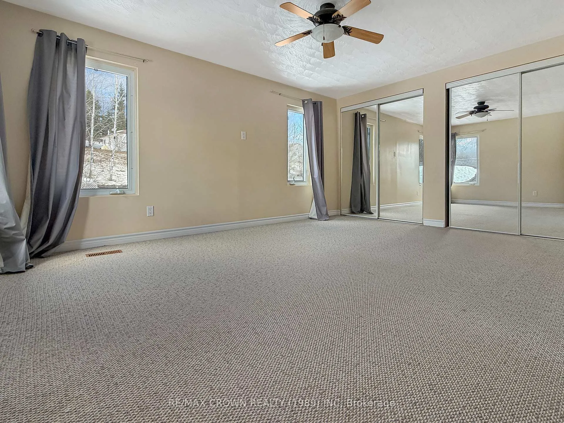 Photo 22 of 91 Third Avenue, Hornepayne, West — HOMEH